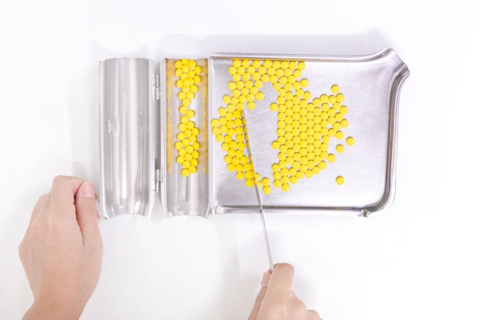 German Patients Trust the Pharmacy. The Black Market Tells Us Why.